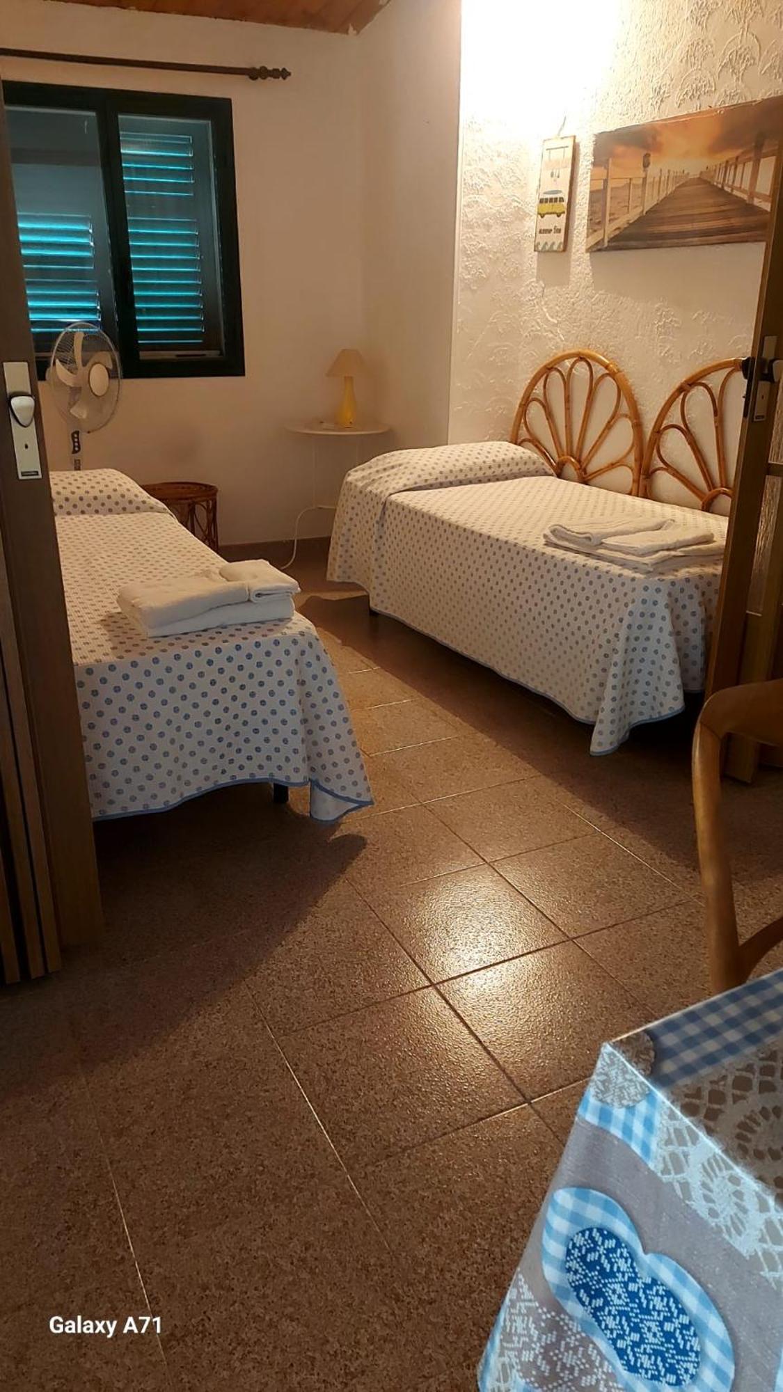 Villa Casa Fronte Mare Puro Relax à Cava dʼAliga Extérieur photo
